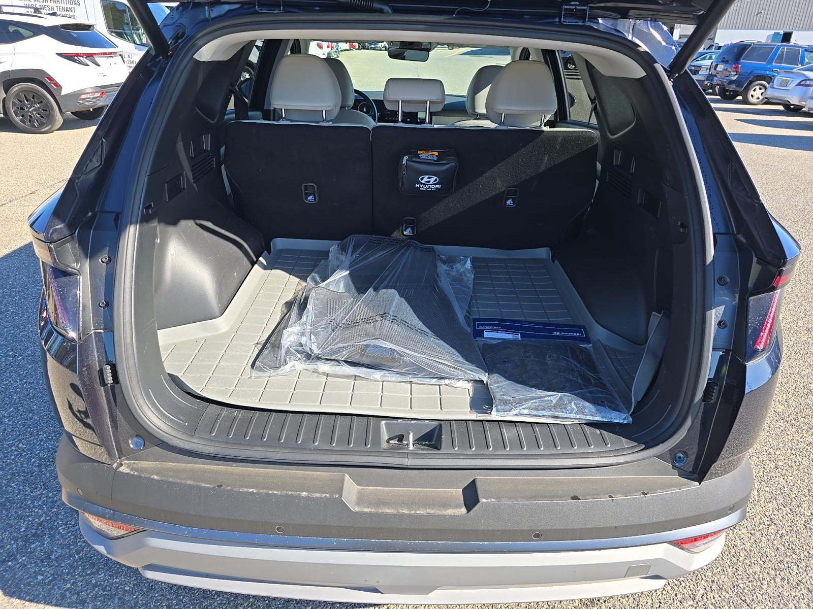 2025 Hyundai Tucson Hybrid Limited AWD