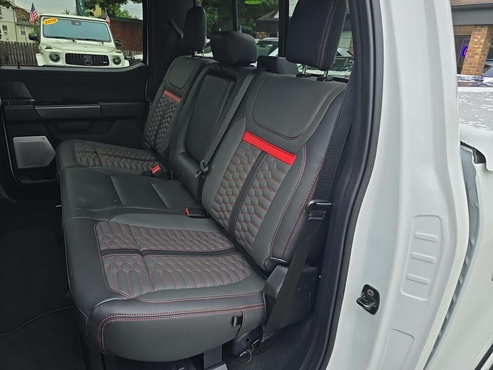 2025 Ford F-150 Lariat AWD