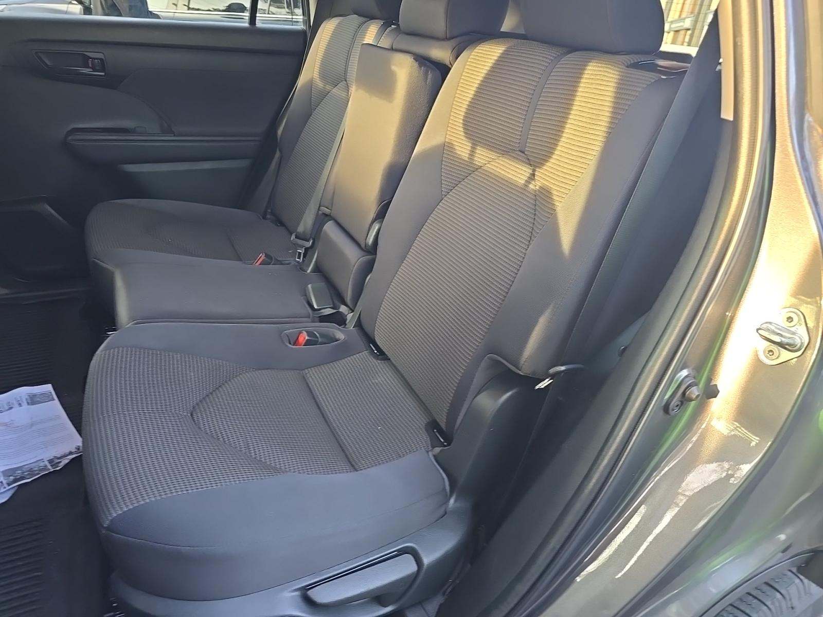 2022 Toyota Highlander Hybrid LE AWD