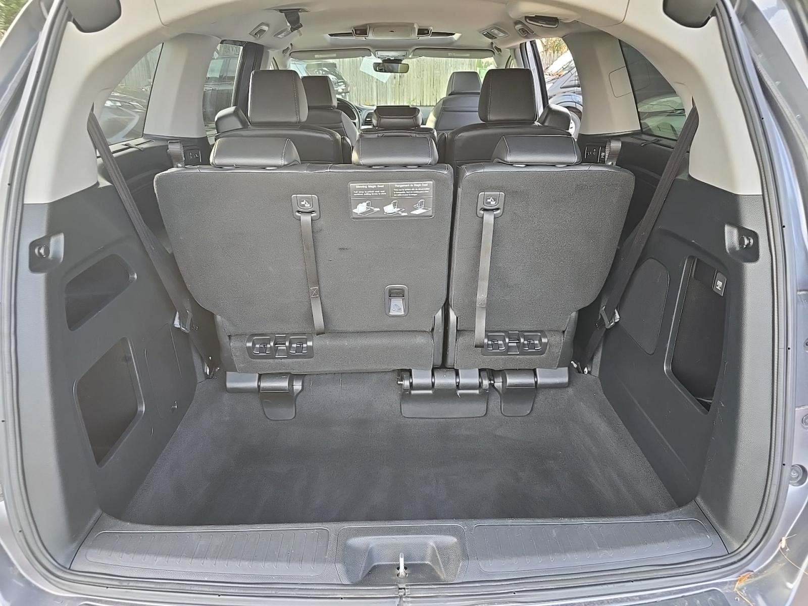 2023 Honda Odyssey Touring FWD