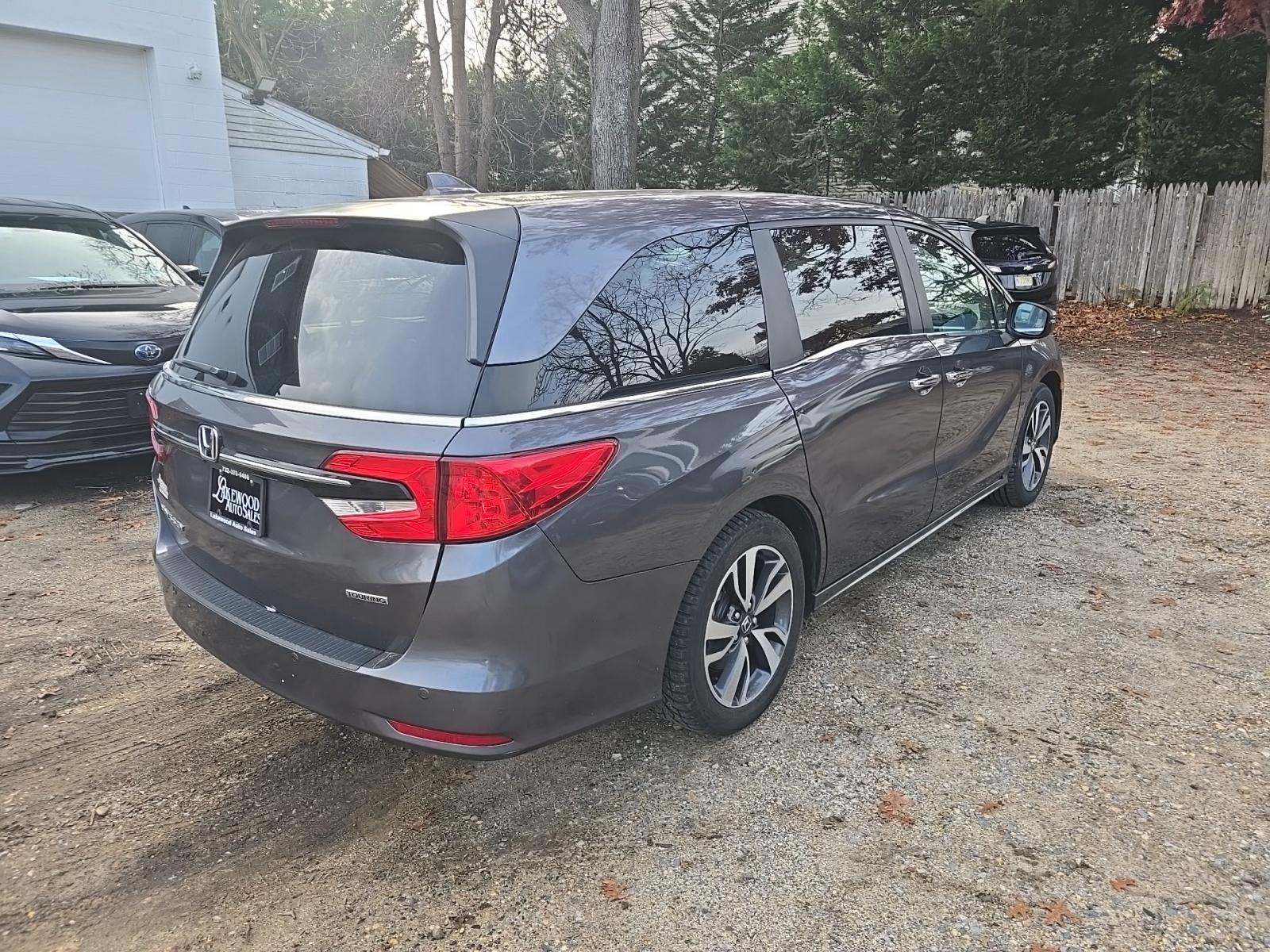 2023 Honda Odyssey Touring FWD