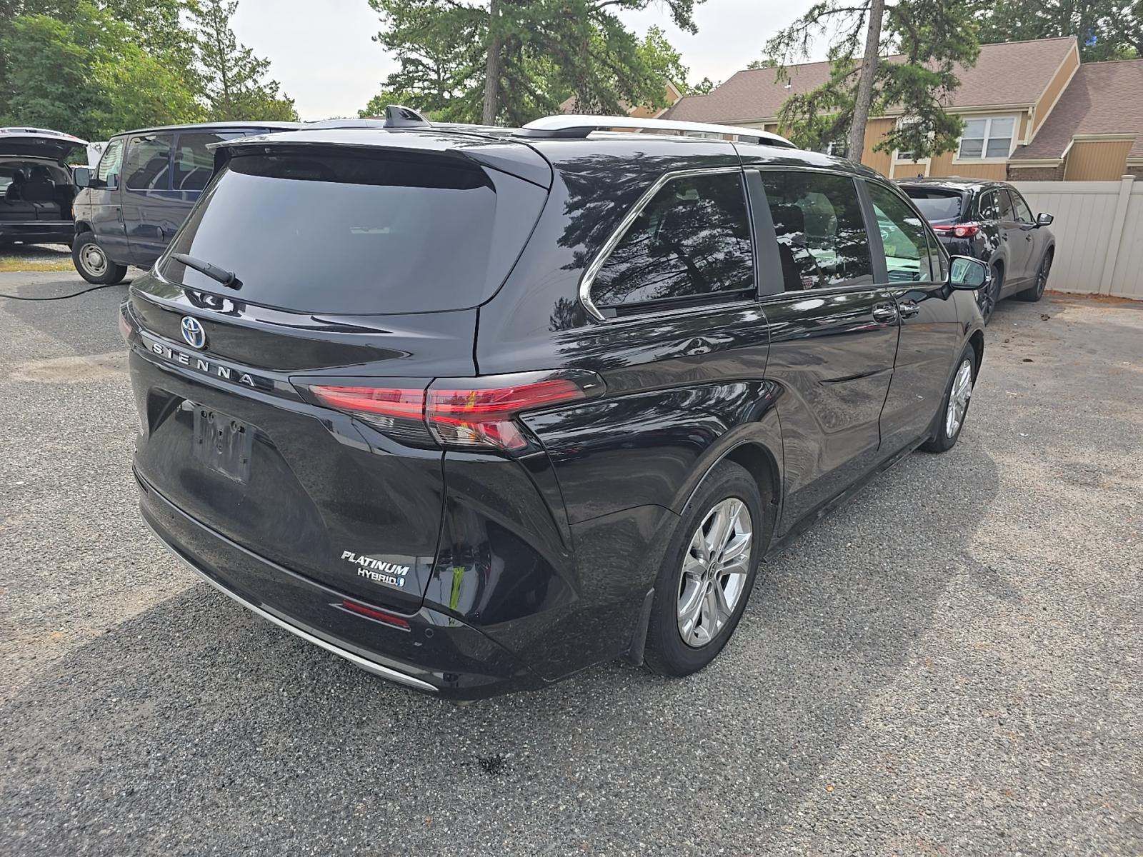 2023 Toyota Sienna Platinum AWD