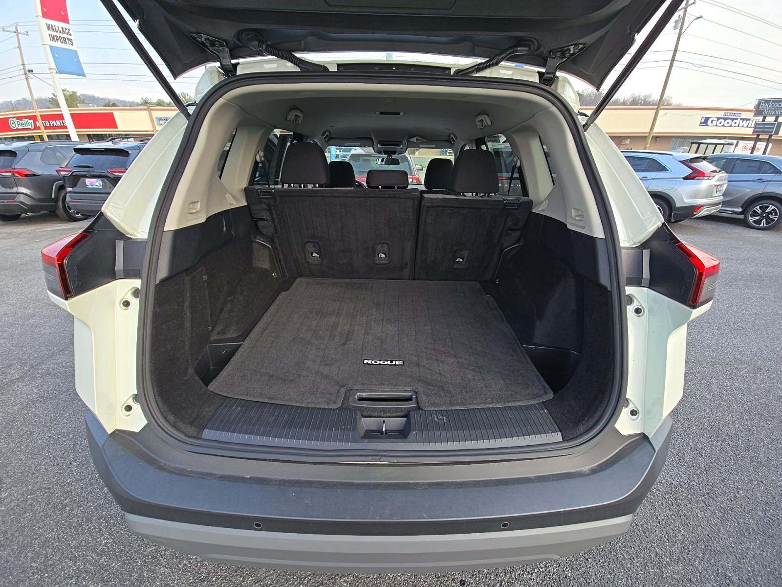 2023 Nissan Rogue SV AWD