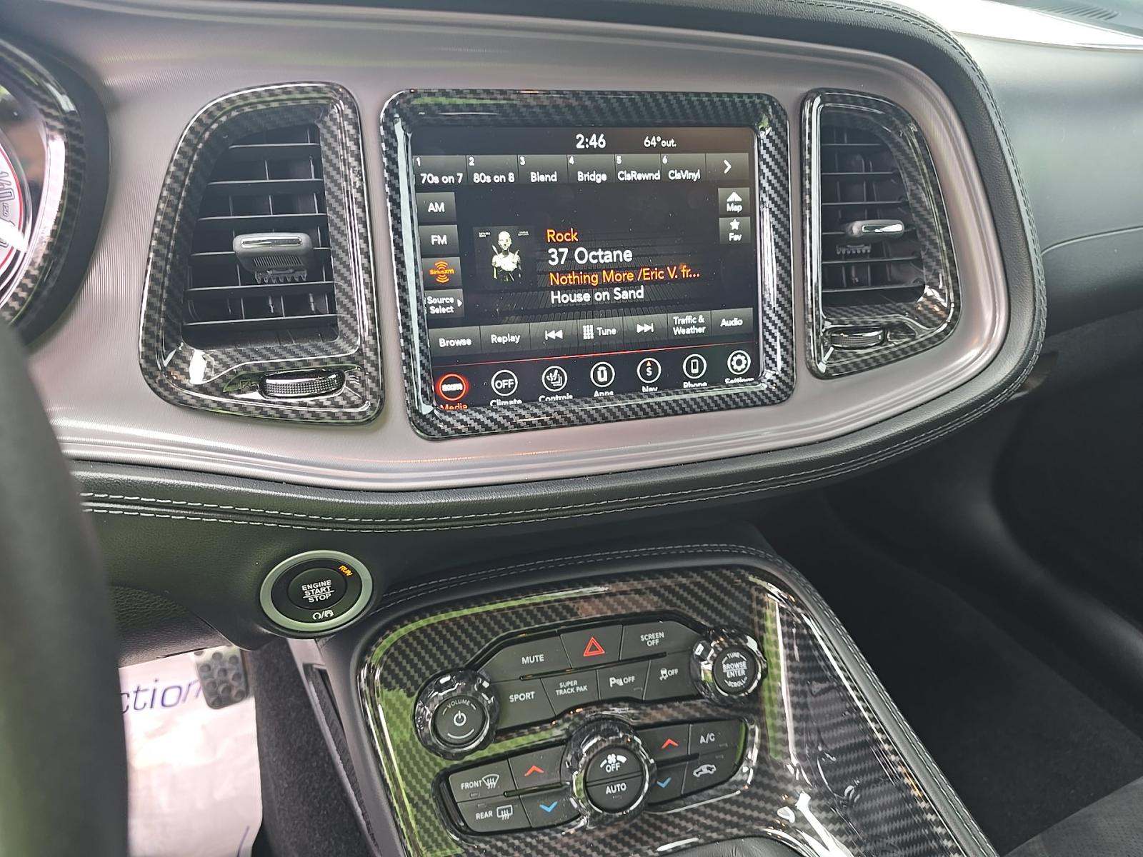 DODGE CHALLENGER - 10