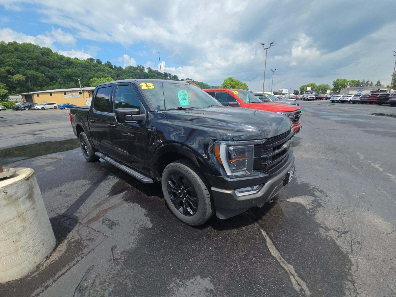 2023 Ford F-150 Lariat AWD