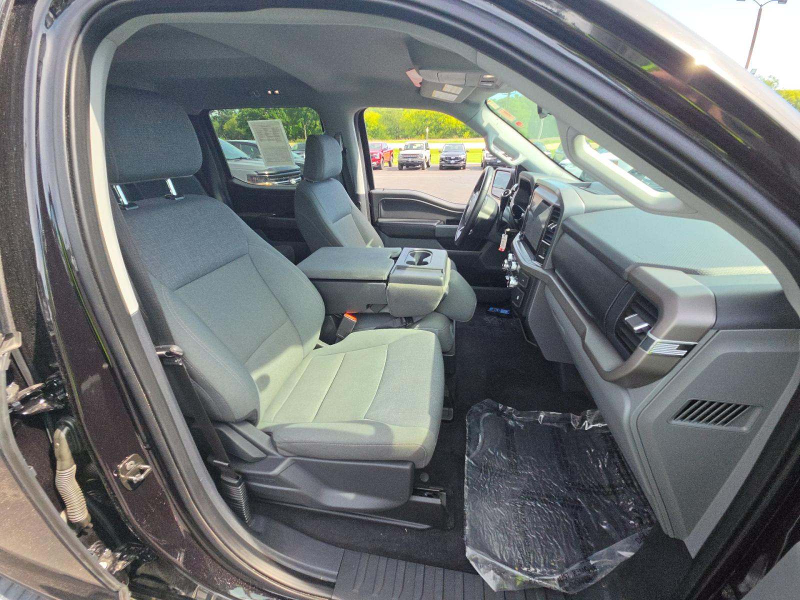 2025 Ford F-150 XLT AWD