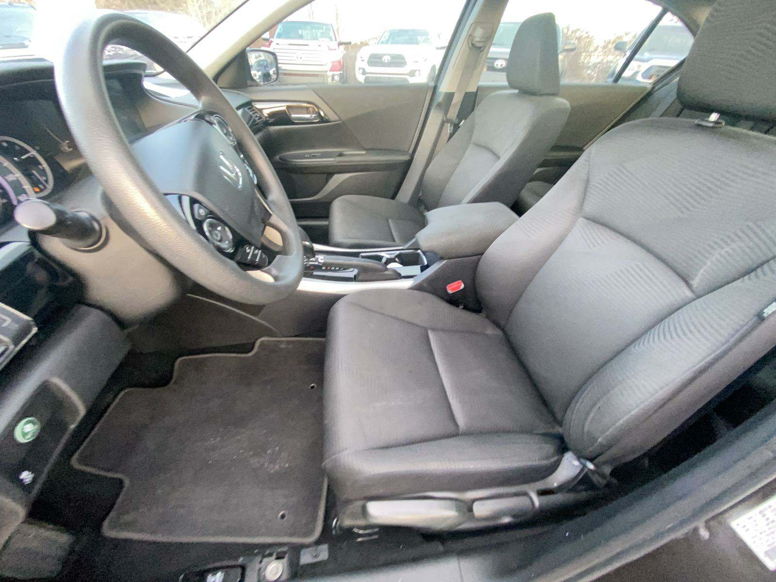 2017 Honda Accord LX FWD