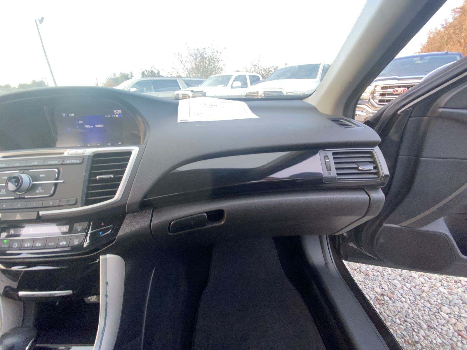 2017 Honda Accord LX FWD