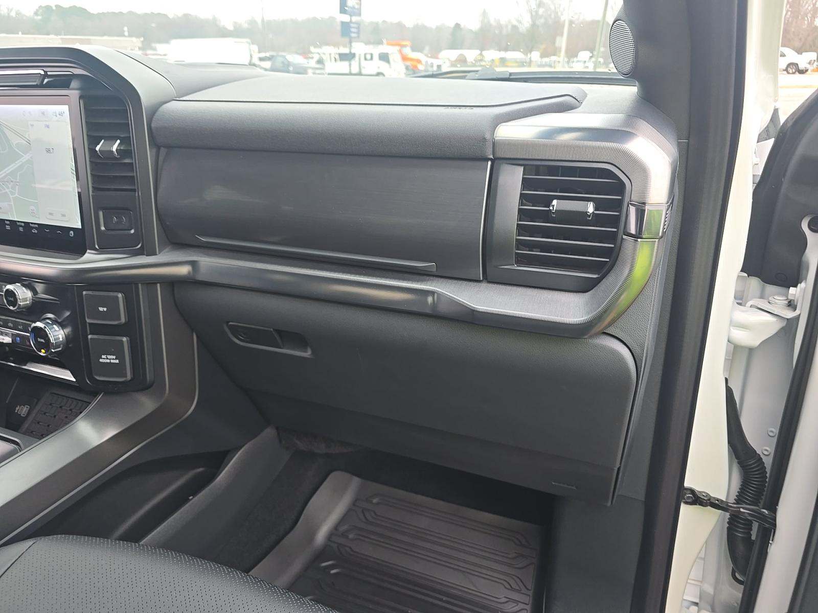 2025 Ford F-150 Lariat AWD