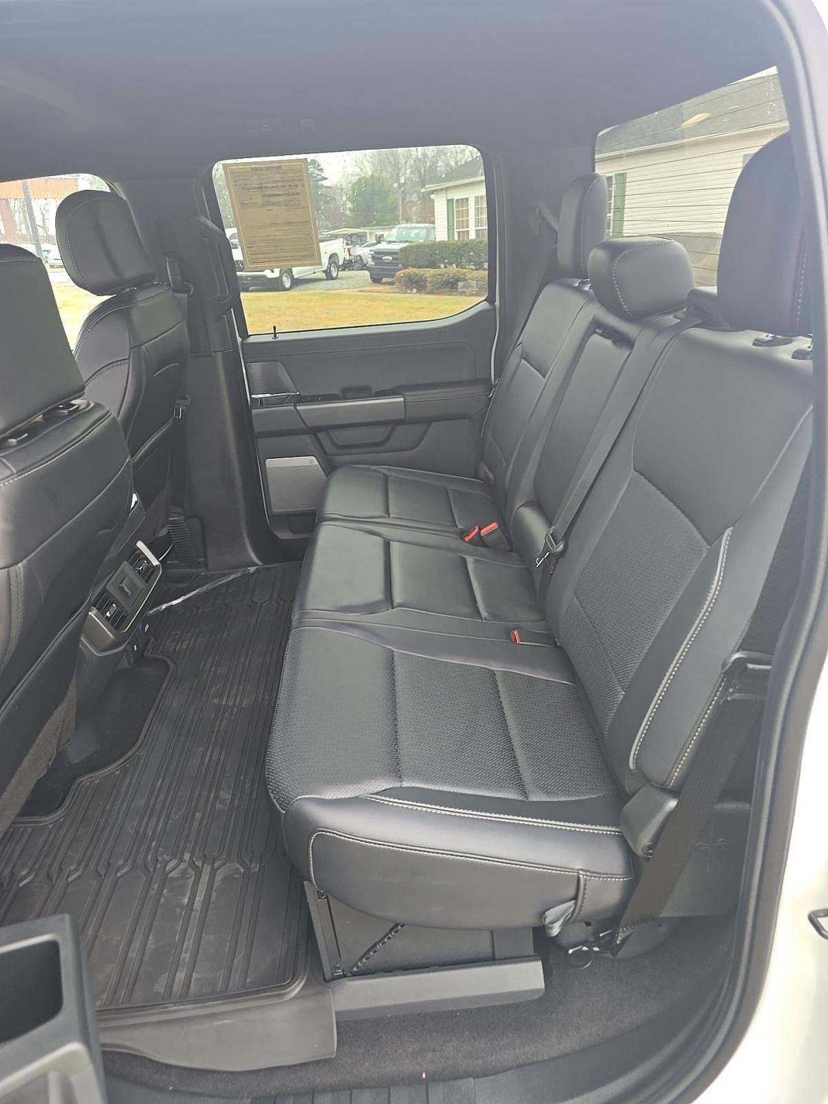 2025 Ford F-150 Lariat AWD