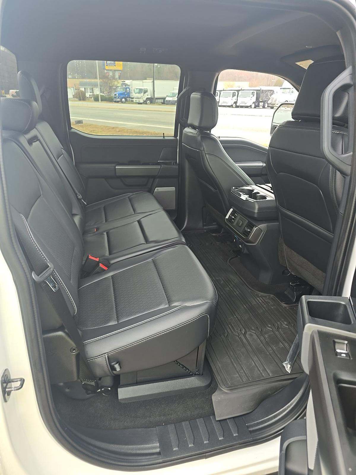 2025 Ford F-150 Lariat AWD