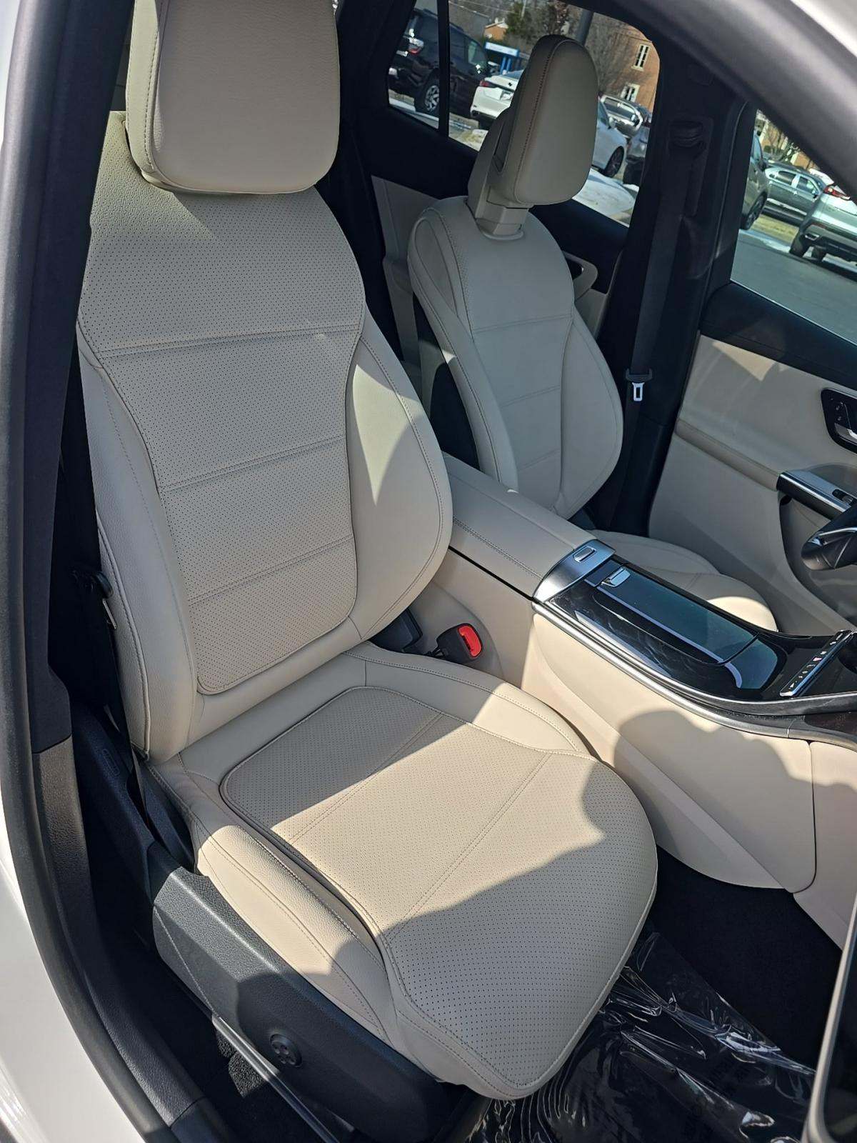 2025 Mercedes-Benz GLC GLC 300 AWD