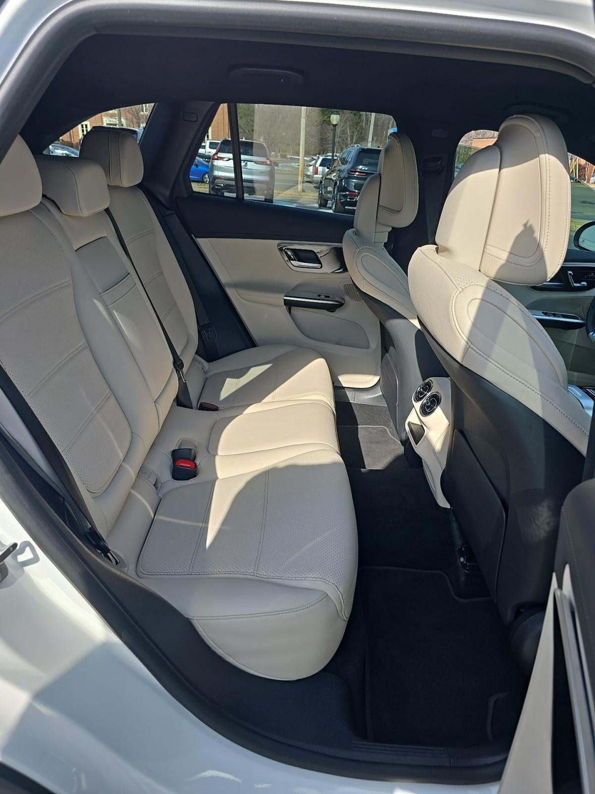 2025 Mercedes-Benz GLC GLC 300 AWD