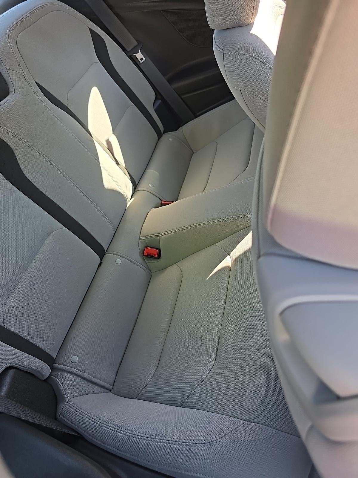 2023 Chevrolet Camaro 1LT RWD