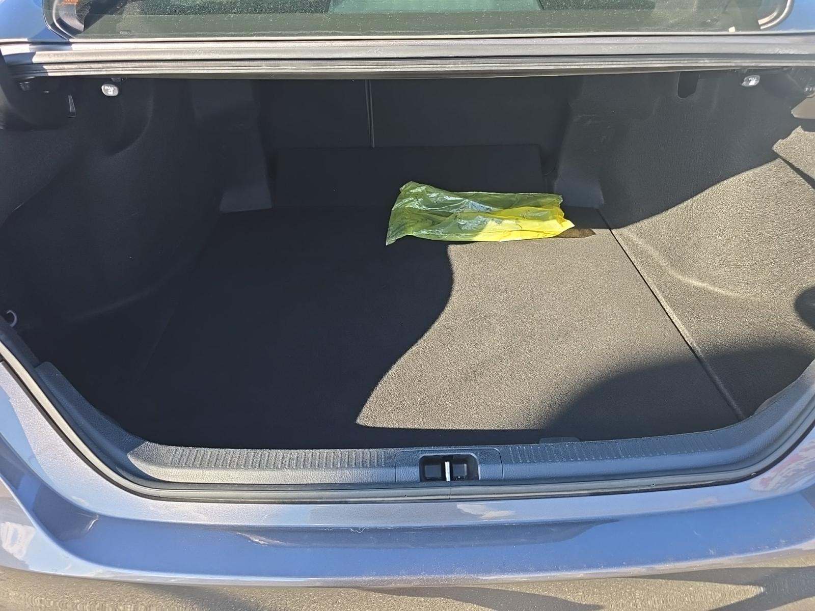 2021 Toyota Camry XLE FWD