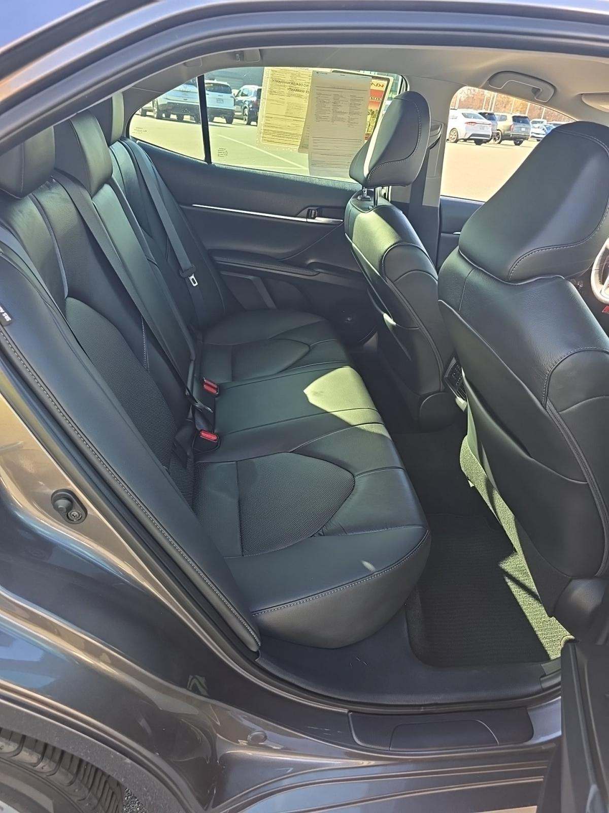 2021 Toyota Camry XLE FWD