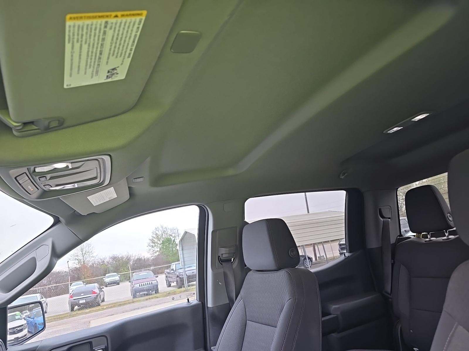 2022 Chevrolet Silverado 1500 Custom RWD