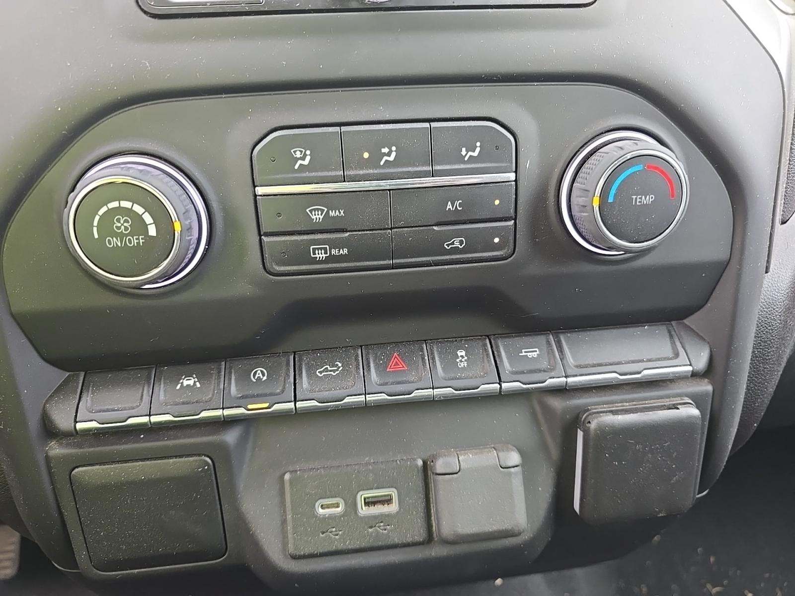 2022 Chevrolet Silverado 1500 Custom RWD