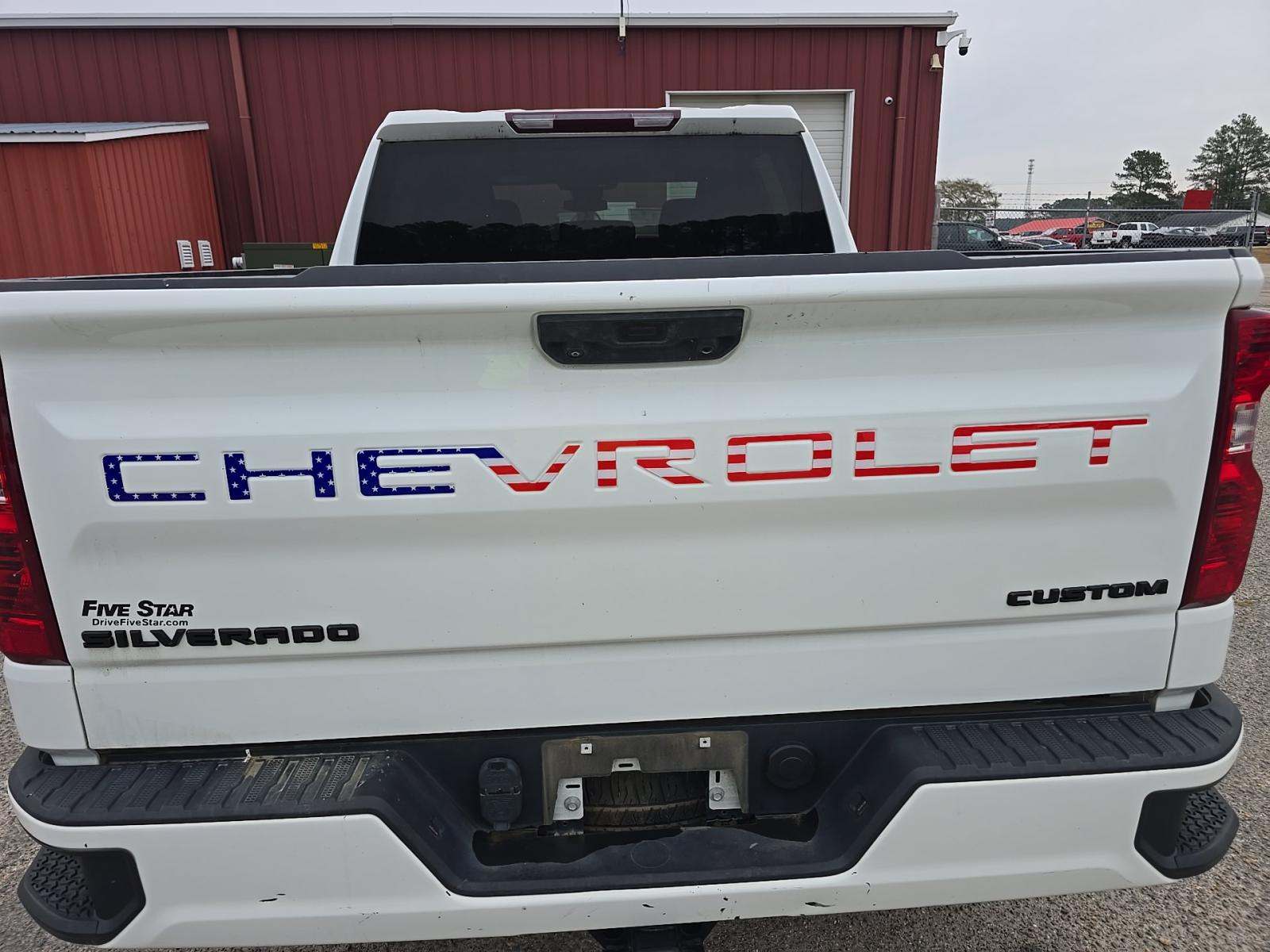 2022 Chevrolet Silverado 1500 Custom RWD