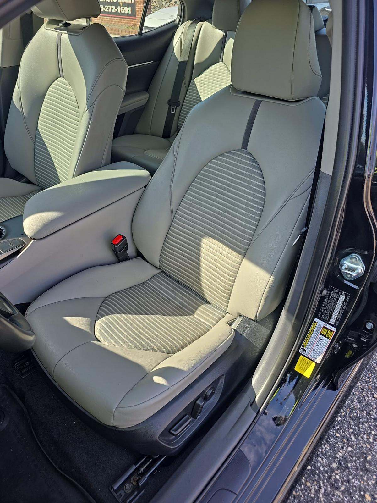 2024 Toyota Camry SE FWD