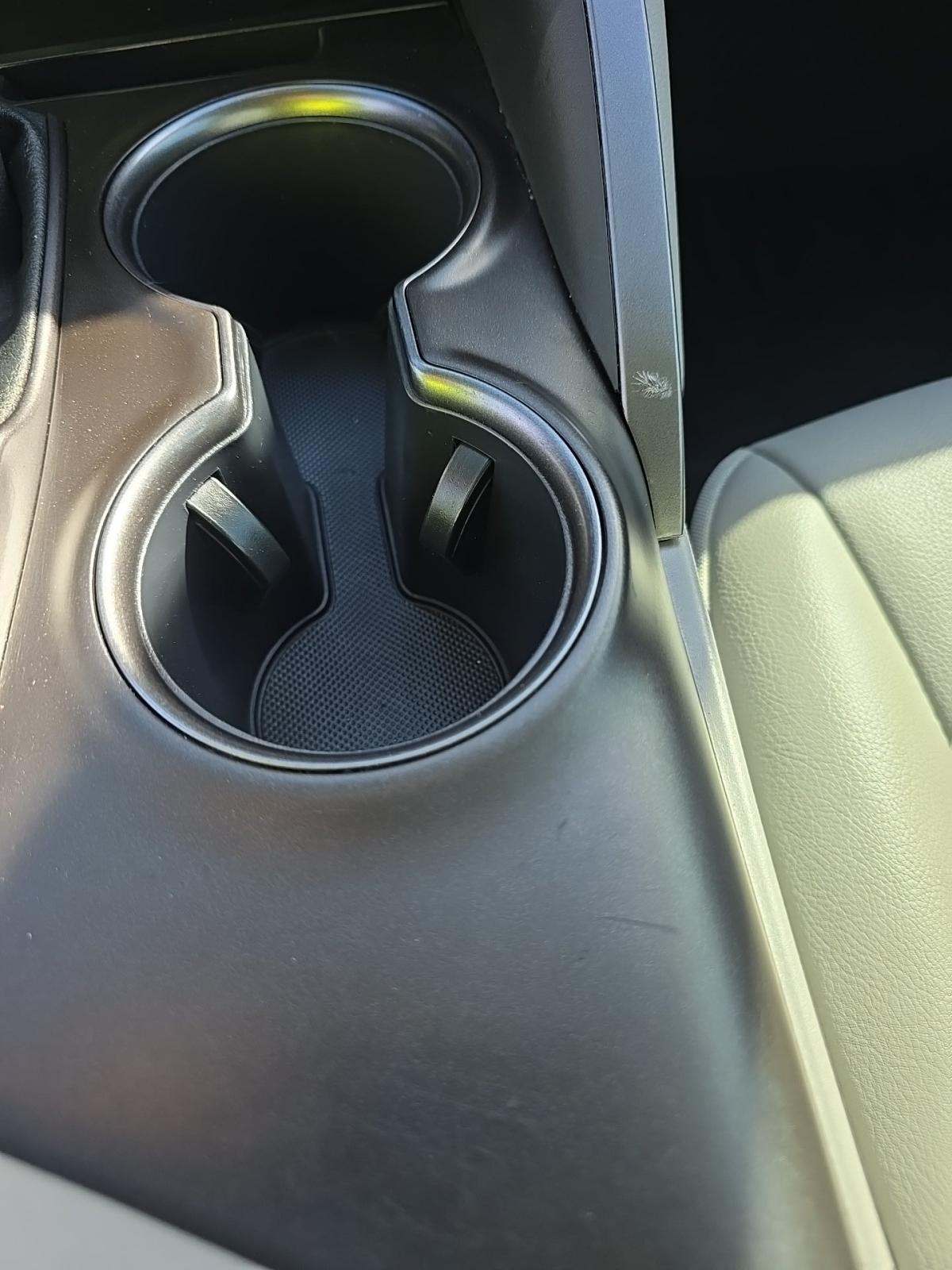 2024 Toyota Camry SE FWD