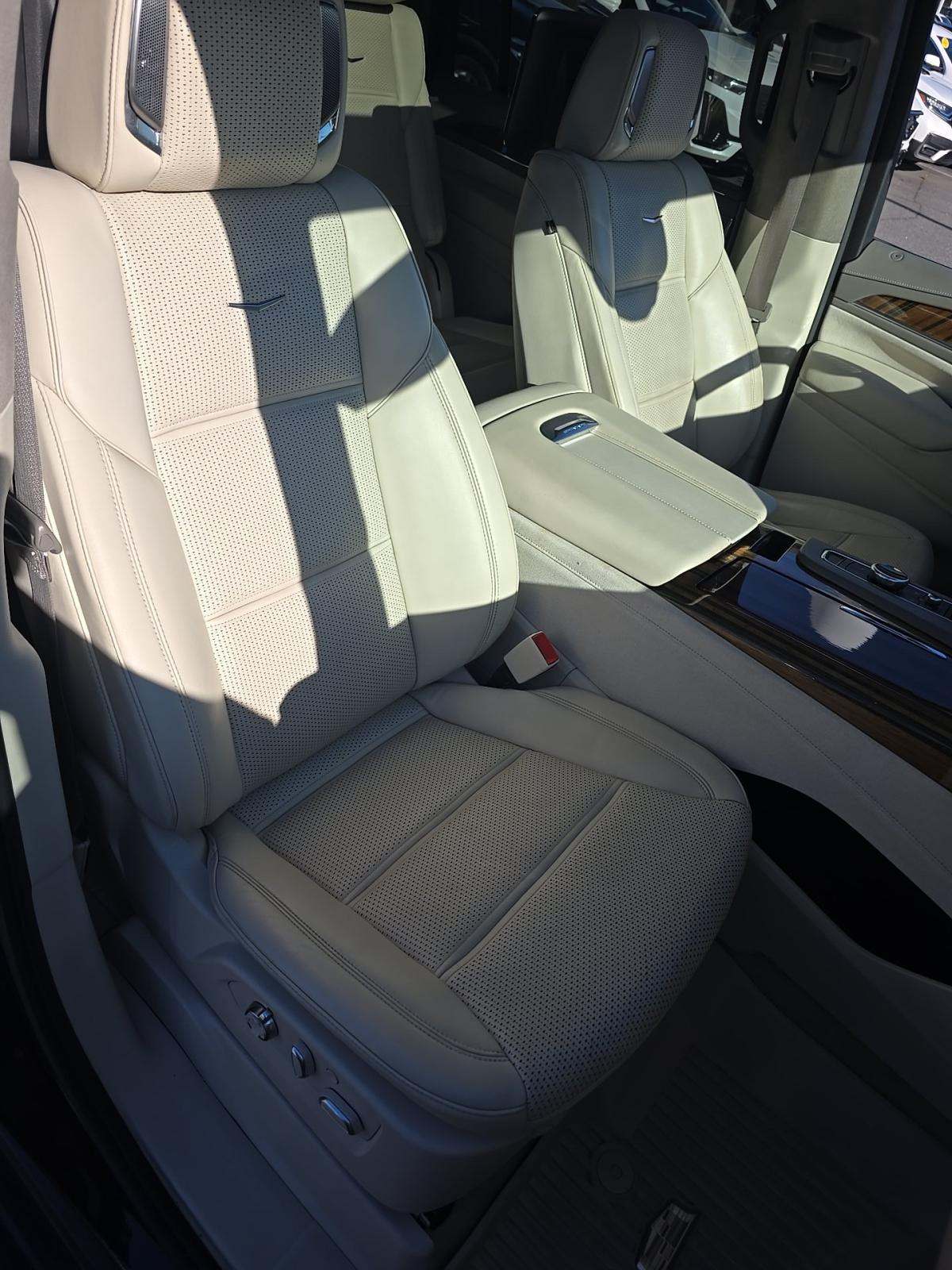 2021 Cadillac Escalade ESV Sport Platinum AWD