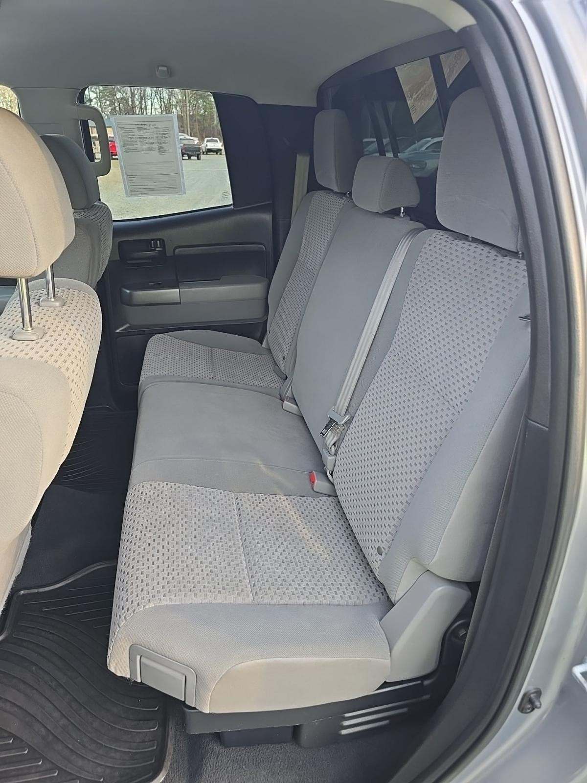 2013 Toyota Tundra Base AWD