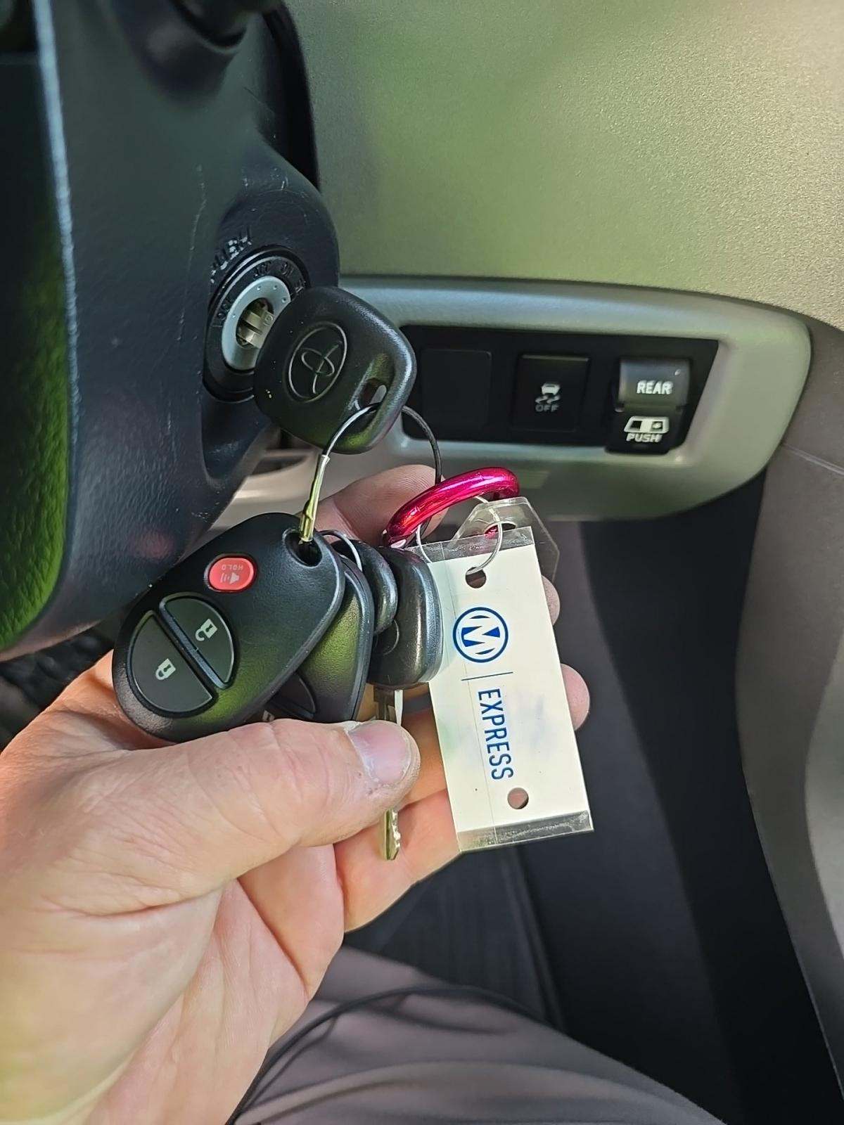 2013 Toyota Tundra Base AWD