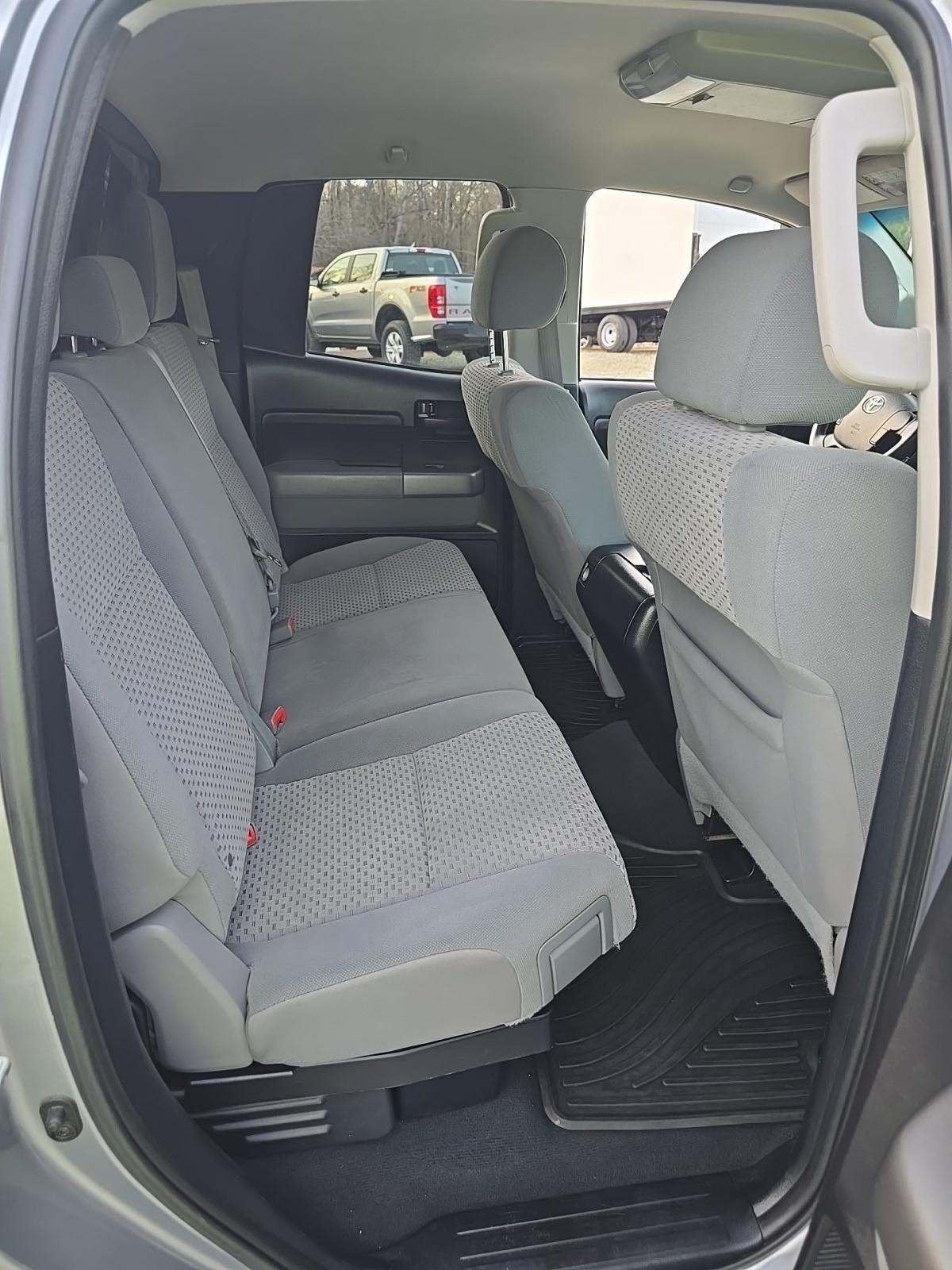 2013 Toyota Tundra Base AWD