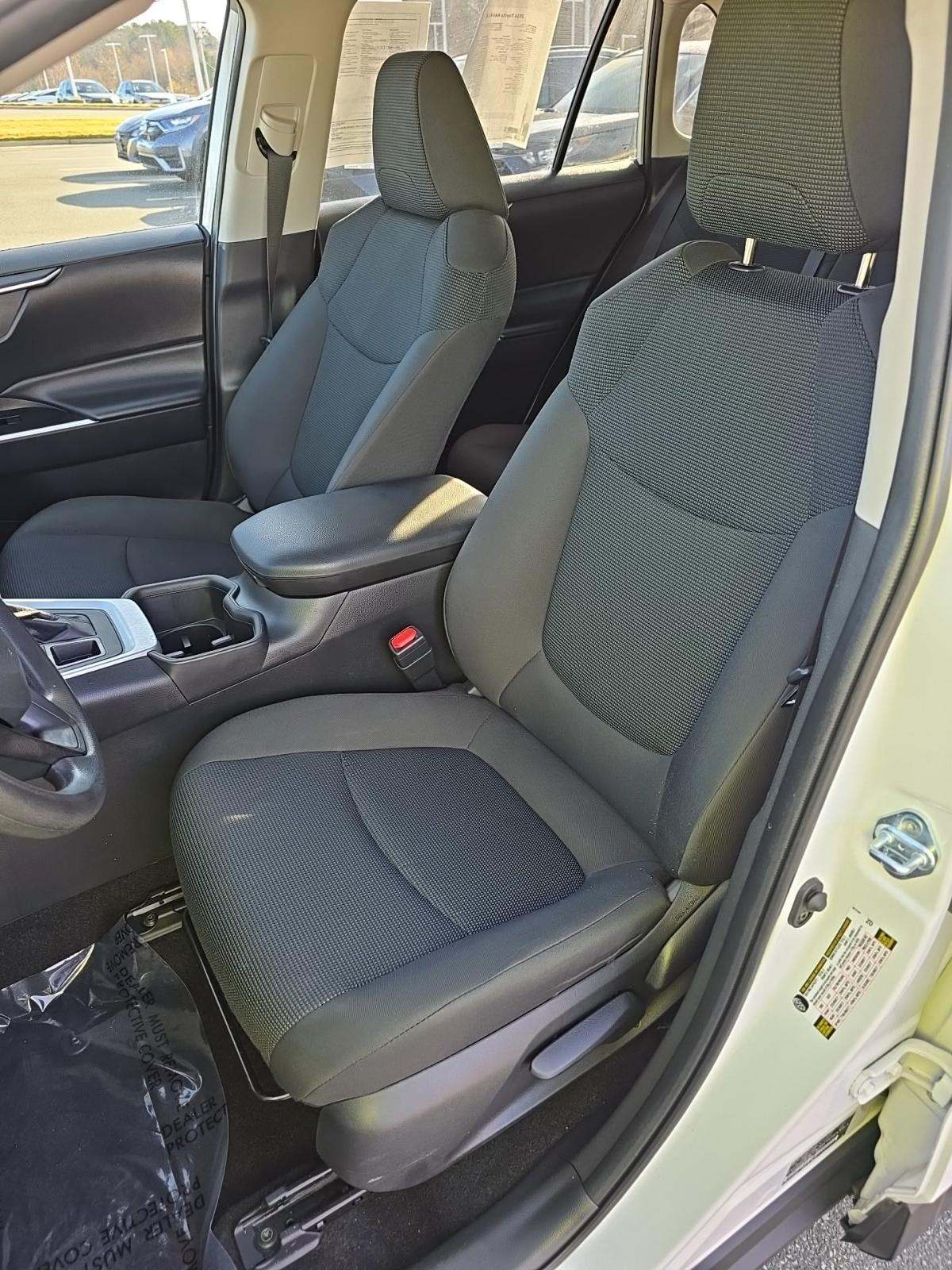 2024 Toyota RAV4 LE AWD