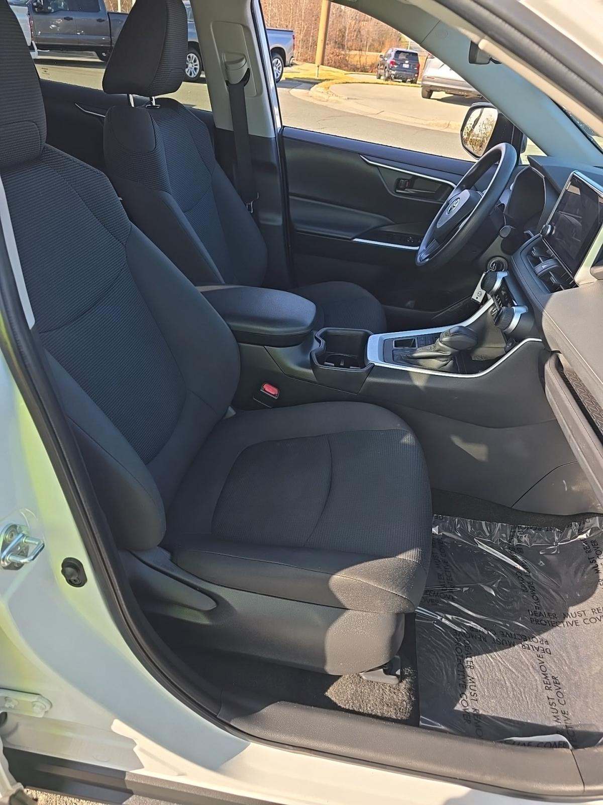 2024 Toyota RAV4 LE AWD