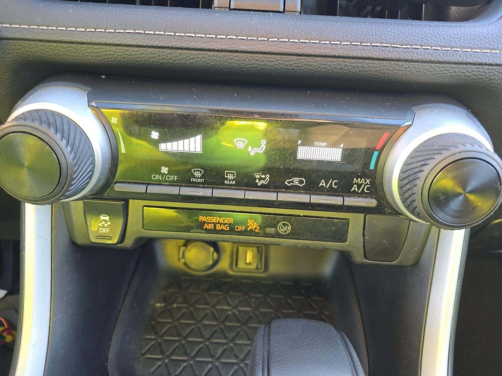 2021 Toyota RAV4 LE FWD