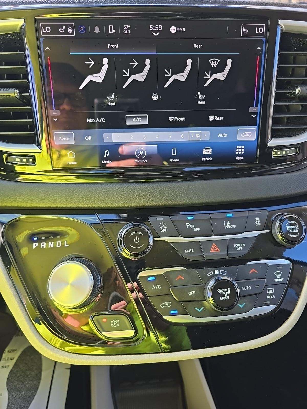 2023 Chrysler Pacifica Touring L FWD