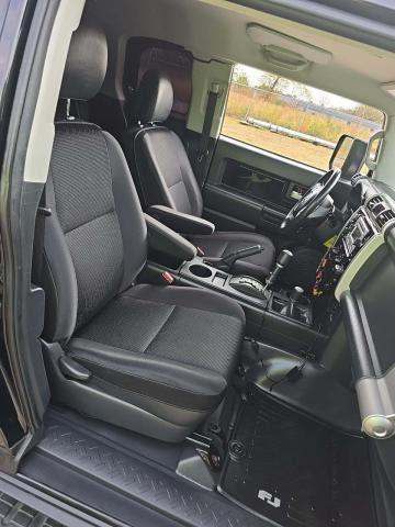 2013 Toyota FJ Cruiser Base AWD