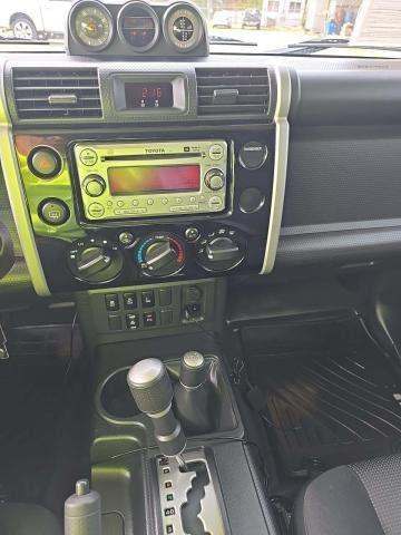 2013 Toyota FJ Cruiser Base AWD