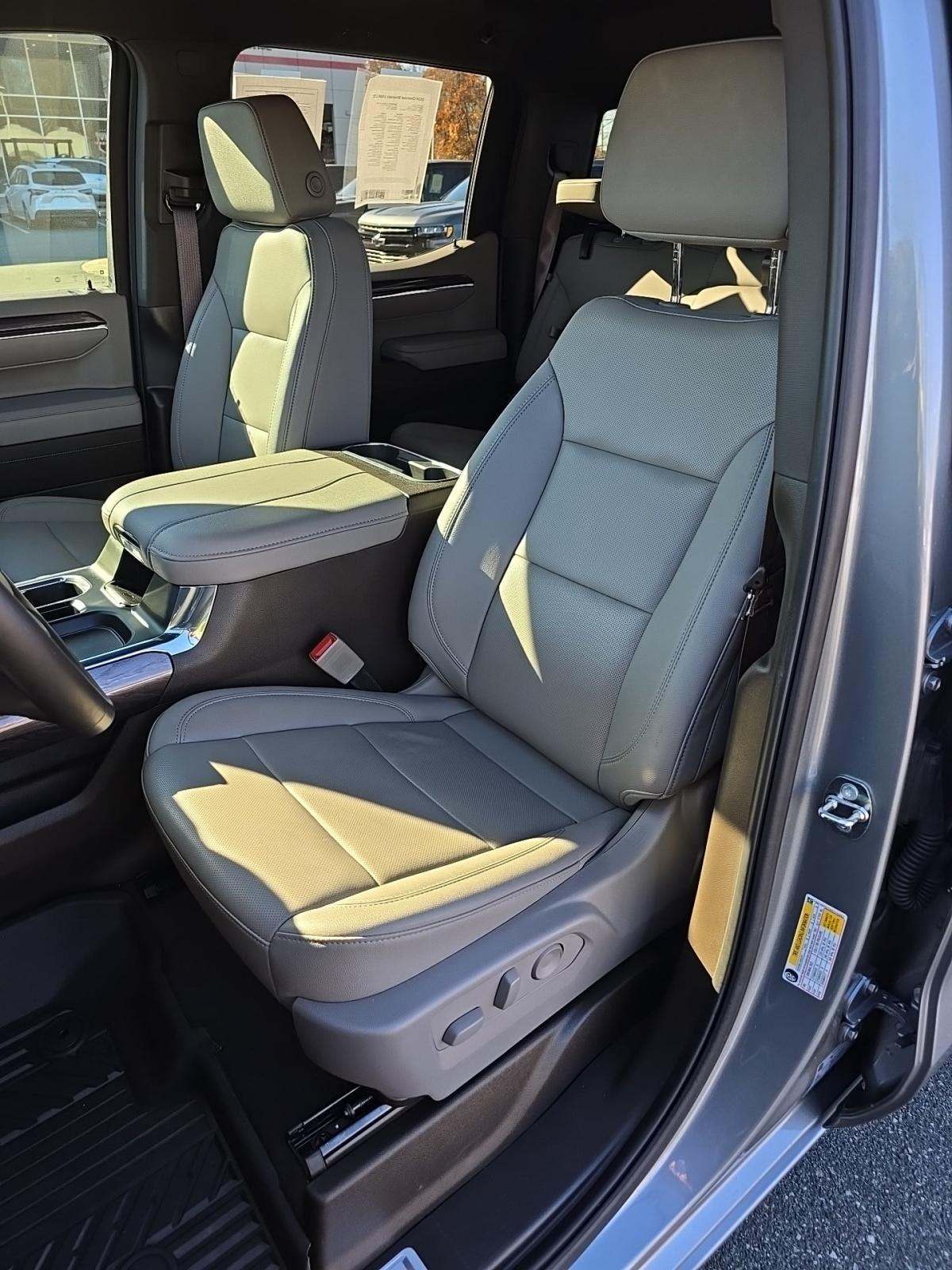 2024 Chevrolet Silverado 1500 LTZ AWD