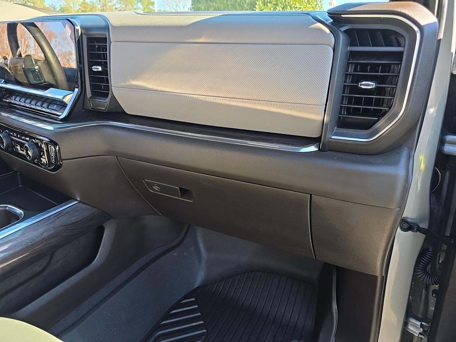 2024 Chevrolet Silverado 1500 LTZ AWD