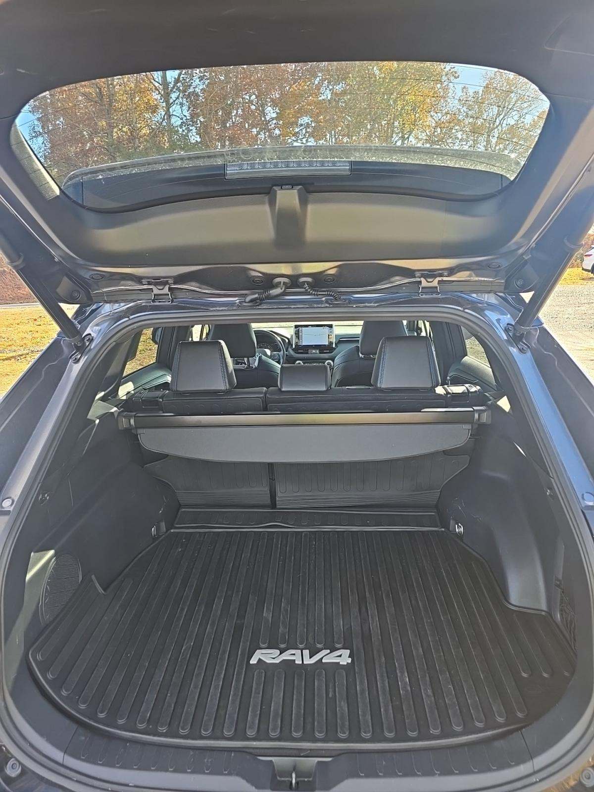 2022 Toyota RAV4 Hybrid XSE AWD