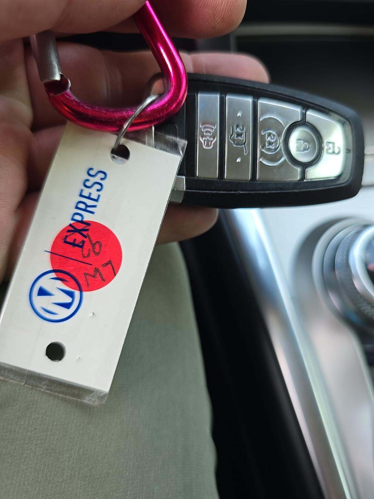 2021 Ford Explorer XLT RWD