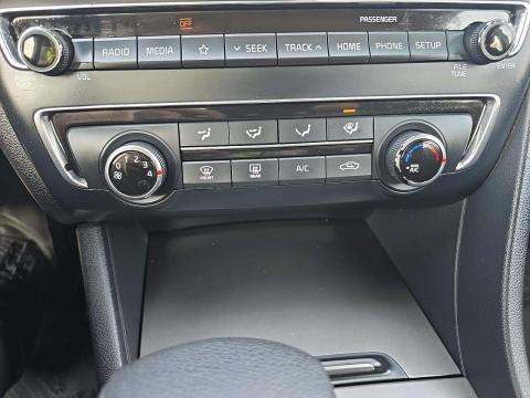 2019 Kia Optima LX FWD