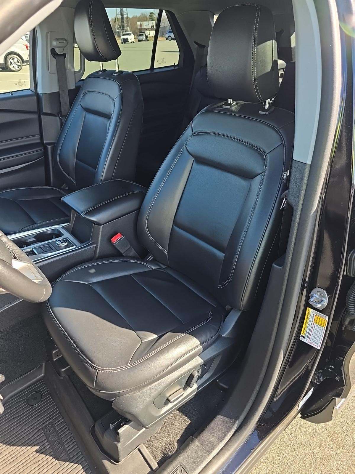 2022 Ford Explorer XLT AWD