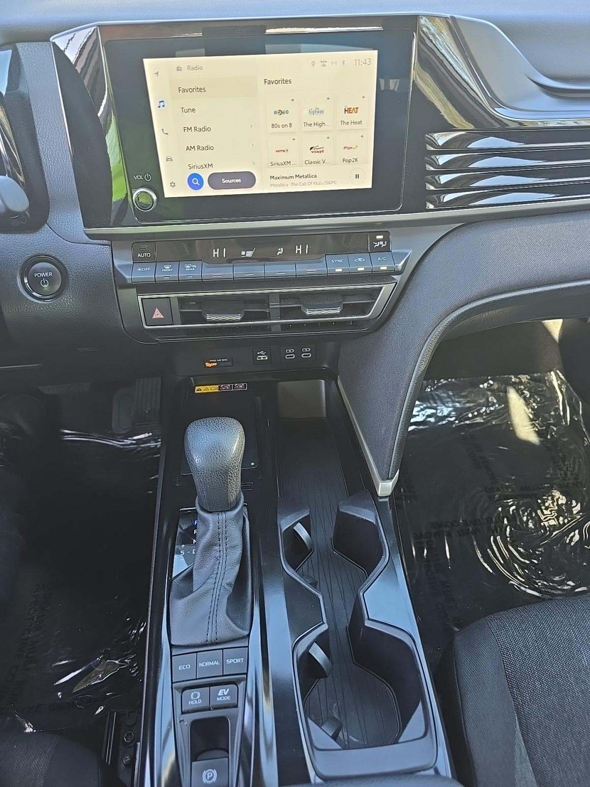 2025 Toyota Camry LE FWD