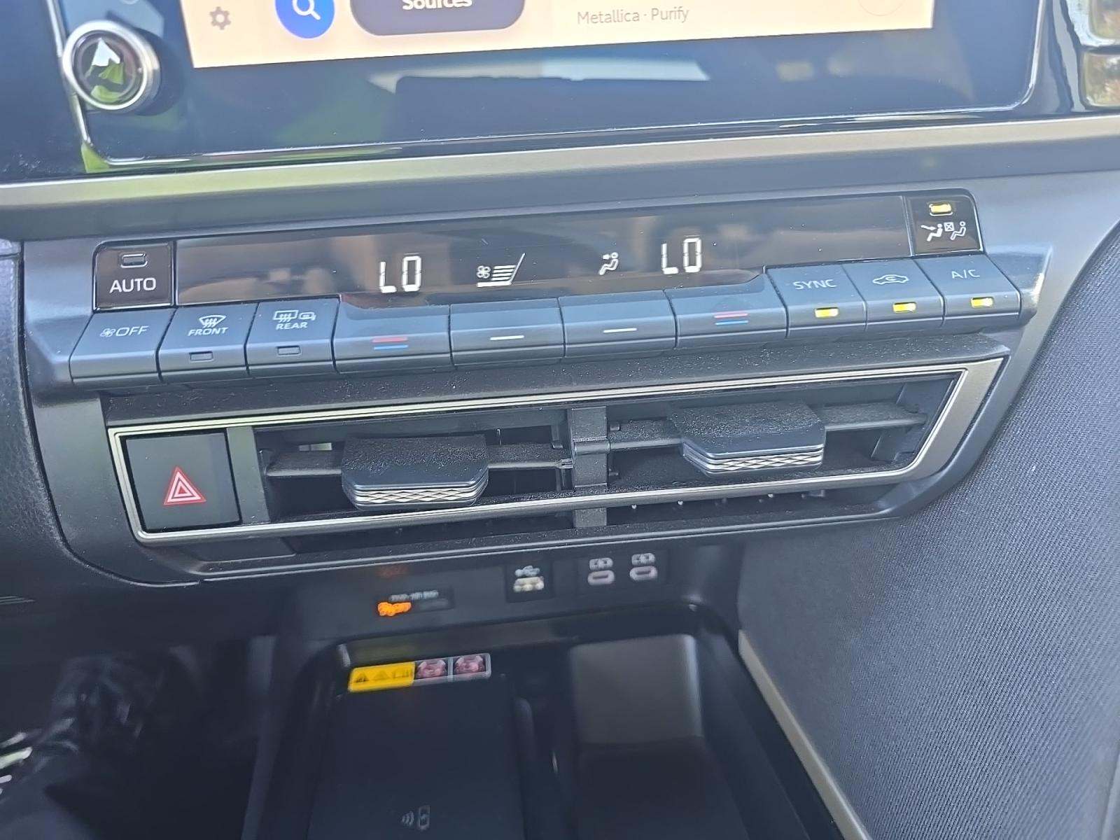 2025 Toyota Camry LE FWD