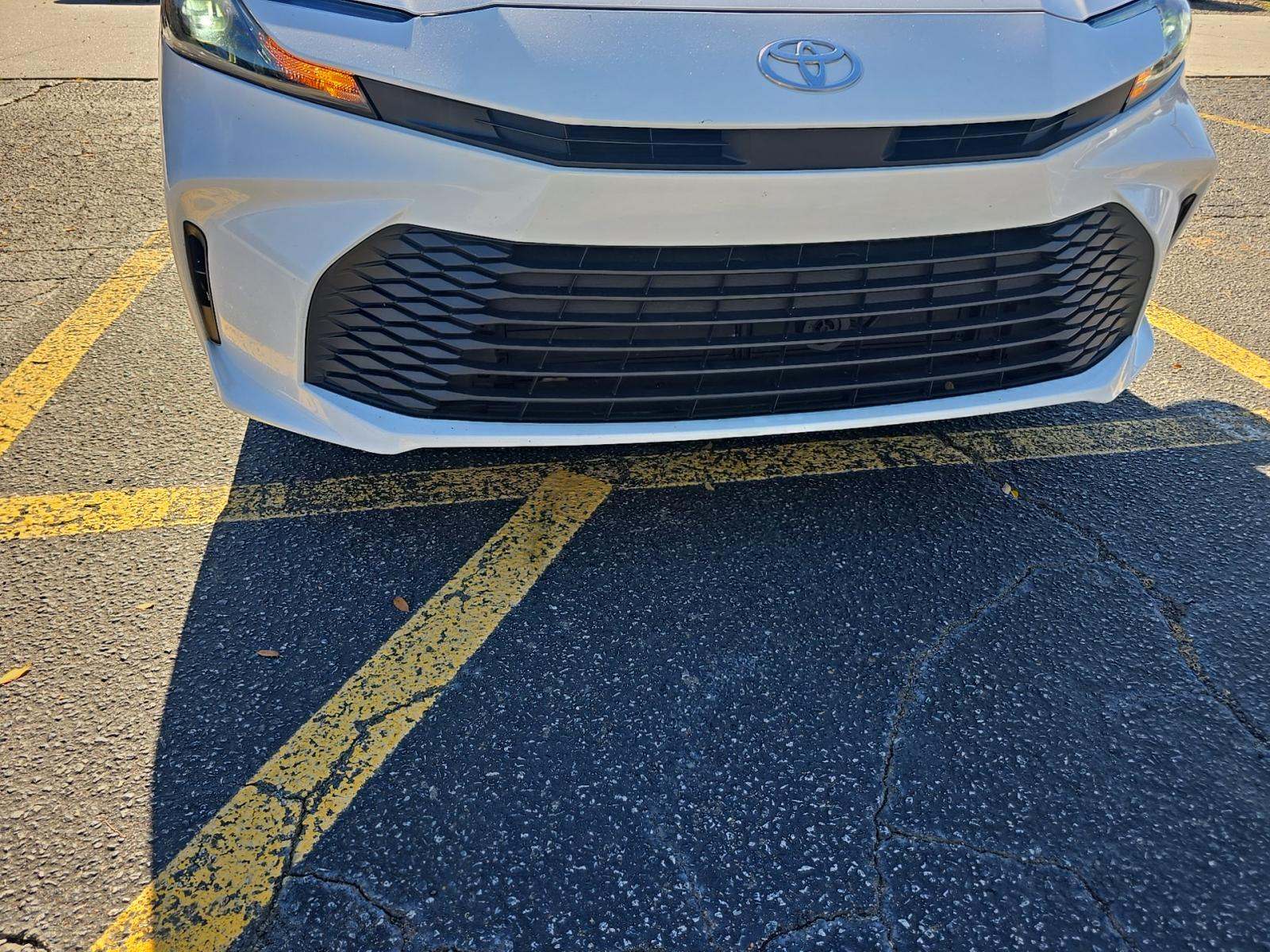 2025 Toyota Camry LE FWD