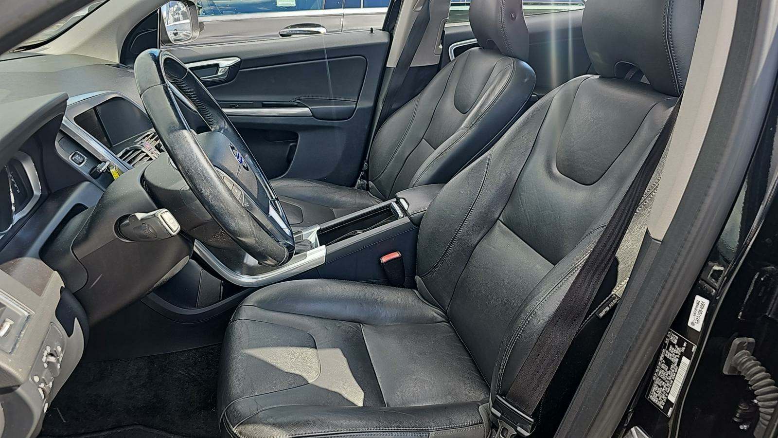 2015 Volvo XC60 T5 Drive-E Premier Plus FWD