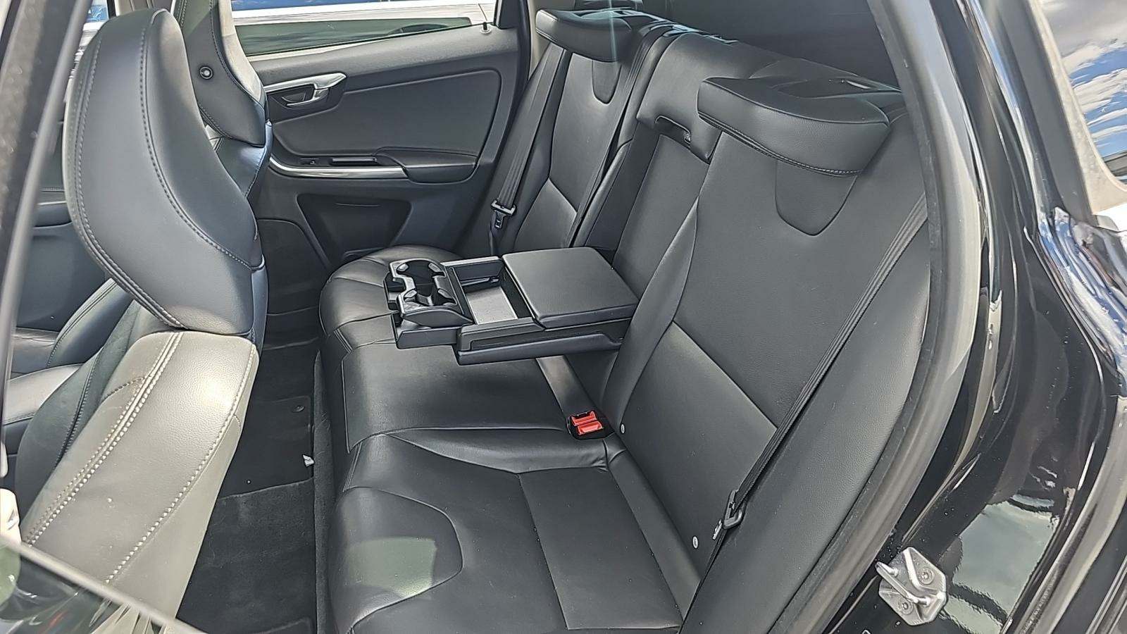 2015 Volvo XC60 T5 Drive-E Premier Plus FWD