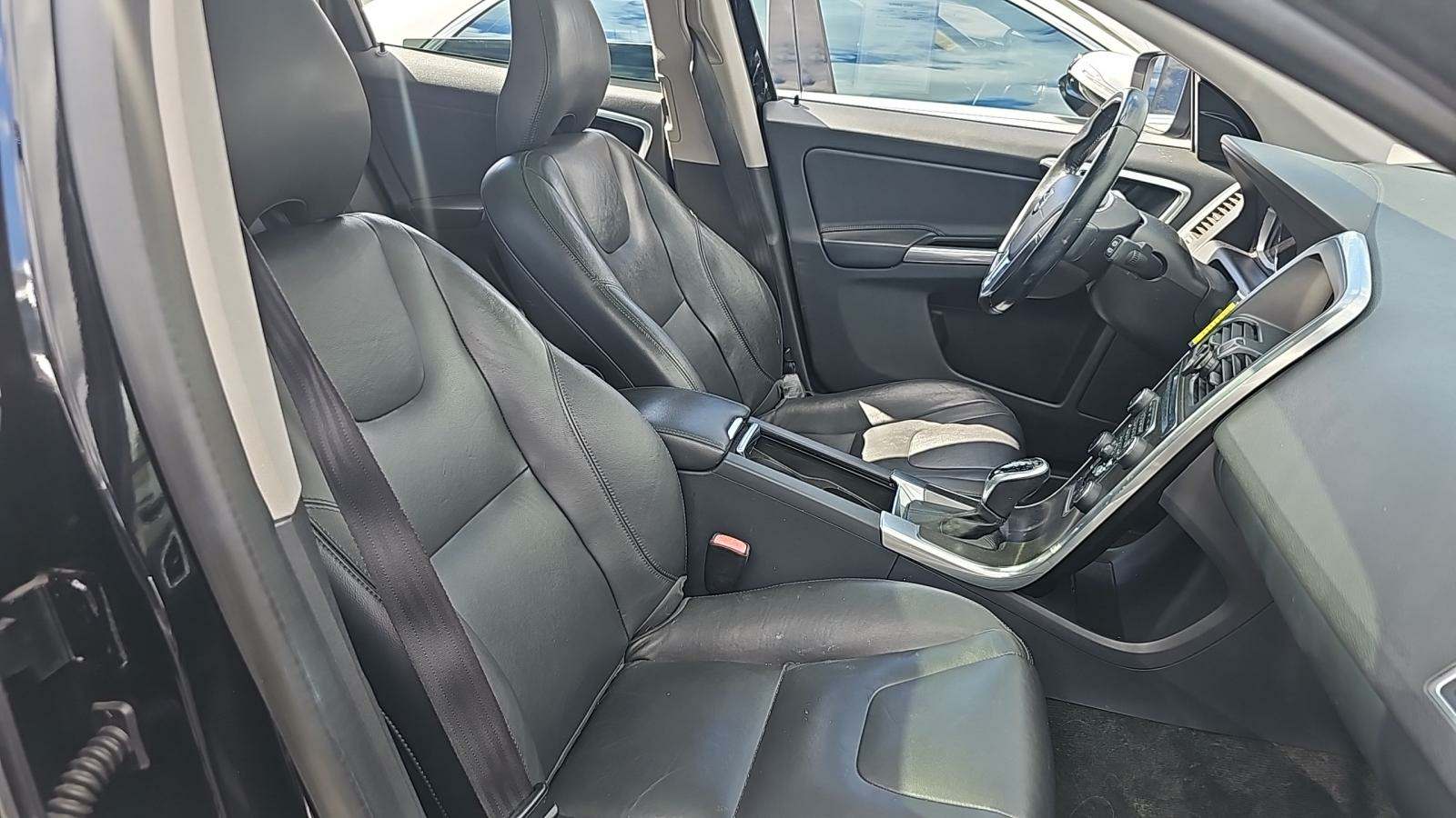 2015 Volvo XC60 T5 Drive-E Premier Plus FWD