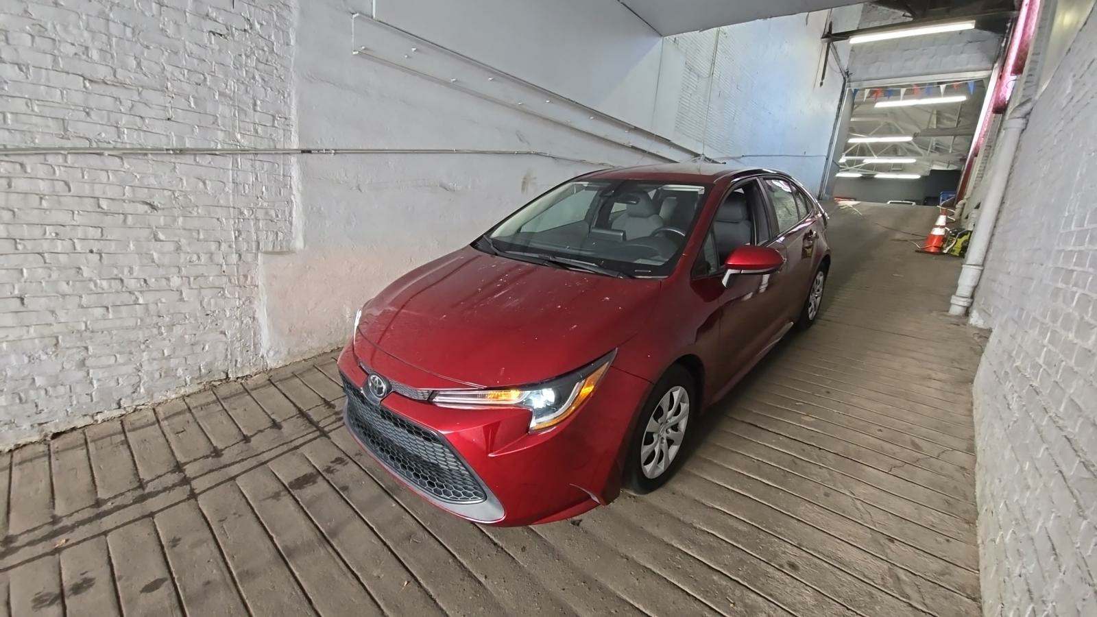 2022 Toyota Corolla LE Sedan