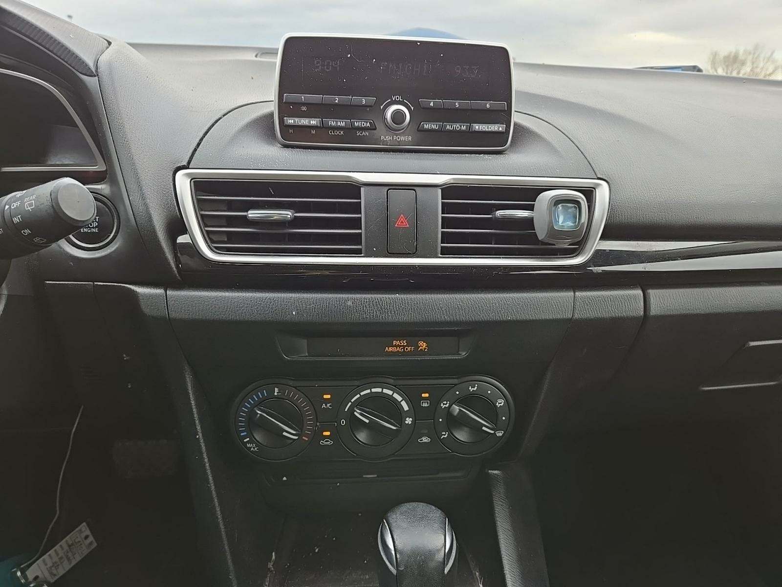 2014 MAZDA MAZDA3 i Sport FWD