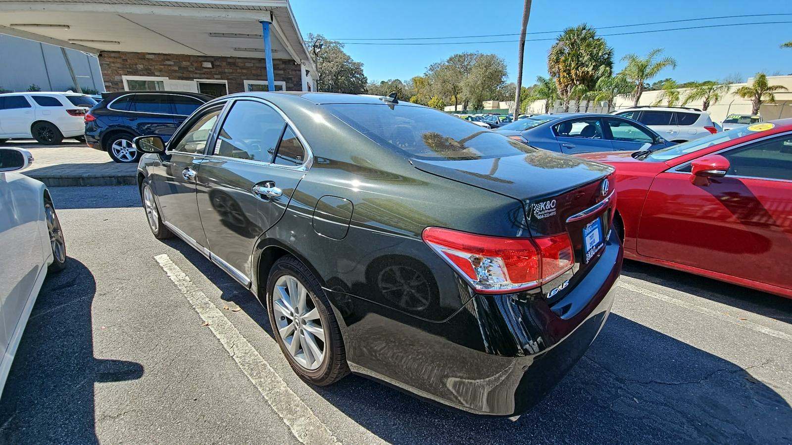 2010 Lexus ES 4D SEDAN FWD